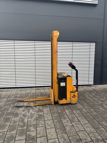 Sztaplarki paletowe Jungheinrich EJC 12,5