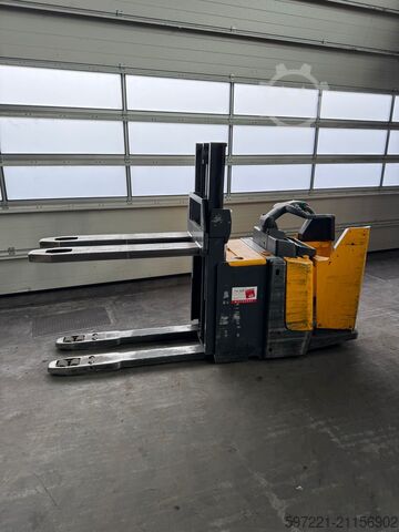 Gerbeurs de palettes Jungheinrich ERD 220