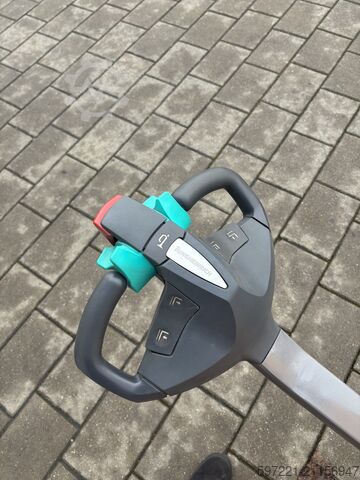 Apiladores de palés Jungheinrich EJC 216Z