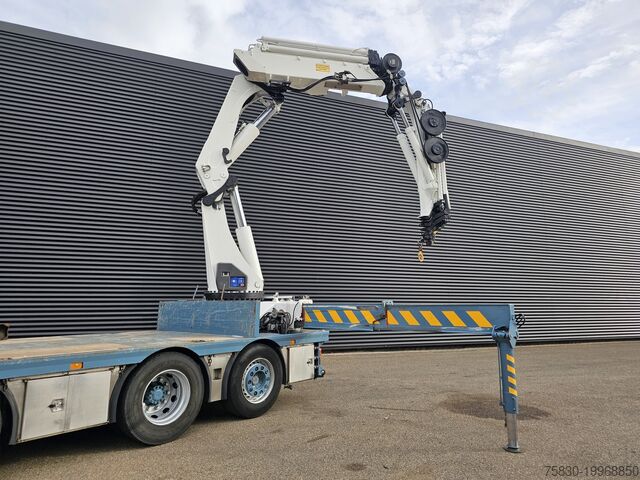 Kranwagen Volvo FM 420 8x2 / HMF 55 t/m CRANE + JIB