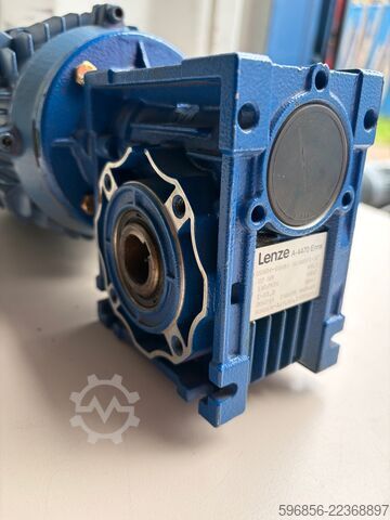Lenze GSN04-1NHAR κινητήρας με γρανάζια 0,37 kW 140 σ.α.λ. i=10 WEG AL71-4 3-Φ IP55 Lenze GSN04-1NHAR Getriebemotor 0,37 kW 140 U/min i=10 WEG AL71-4 3-Ph IP55 Lenze GSN04-1NHAR Getriebemotor 0,37 kW 140 U/min i=10 WEG AL71-4 3-Ph IP55