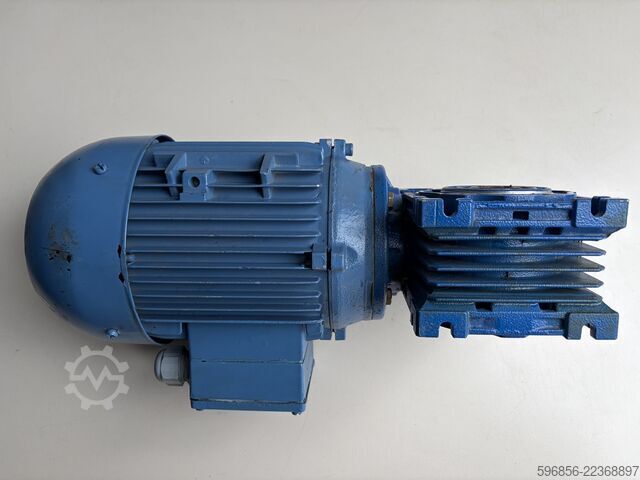 Lenze GSN04-1NHAR κινητήρας με γρανάζια 0,37 kW 140 σ.α.λ. i=10 WEG AL71-4 3-Φ IP55 Lenze GSN04-1NHAR Getriebemotor 0,37 kW 140 U/min i=10 WEG AL71-4 3-Ph IP55 Lenze GSN04-1NHAR Getriebemotor 0,37 kW 140 U/min i=10 WEG AL71-4 3-Ph IP55
