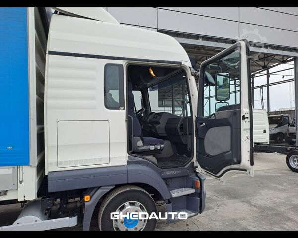 Speciale doeleinden vrachtwagen MAN MAN - CASSONE CON SPONDA CARICATRICE