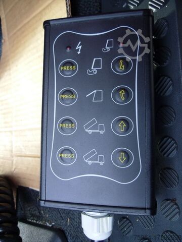 Sweeper Mercedes-Benz Atego 1323 LKO 4x2 / Themis SH7B D