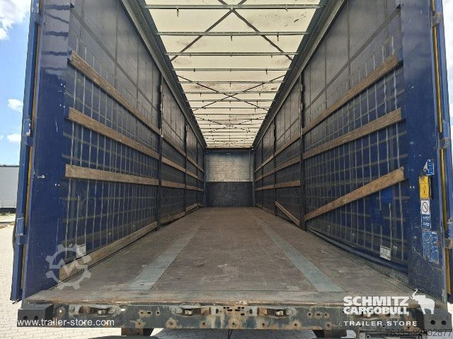 Otevřený návěs s plachtou Kögel Curtainsider Mega