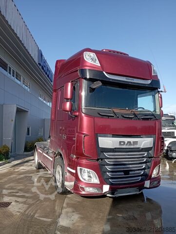 Standardni tegljač DAF XF 530 FT