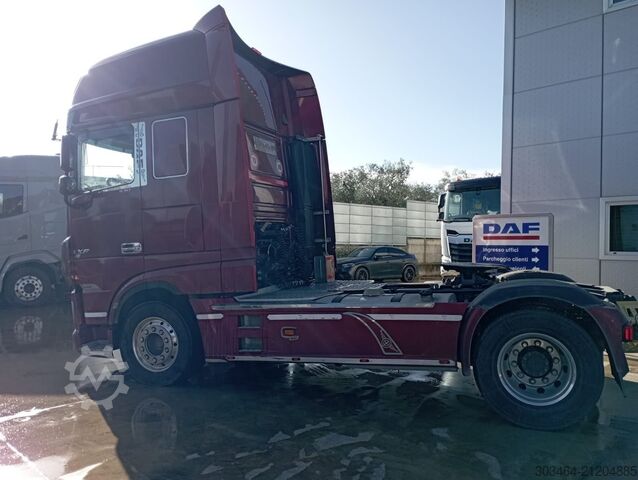 Standardni tegljač DAF XF 530 FT