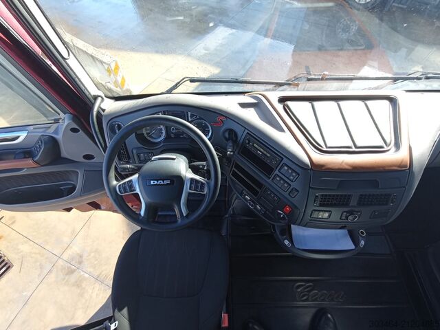 Standardni tegljač DAF XF 530 FT