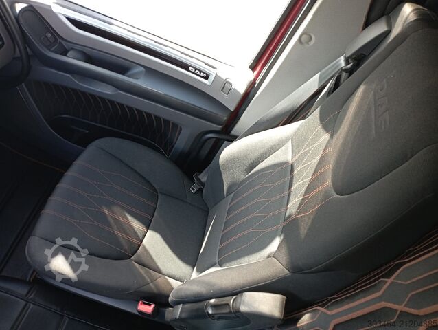 Standardni tegljač DAF XF 530 FT