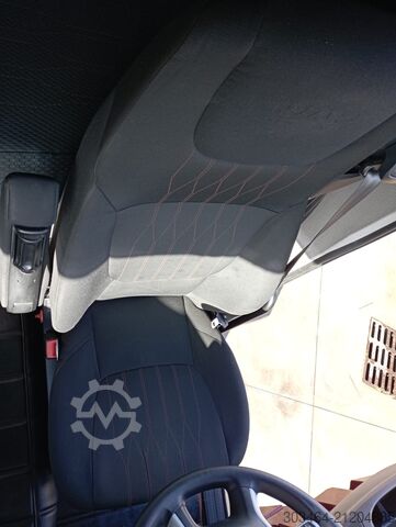 Standardni tegljač DAF XF 530 FT