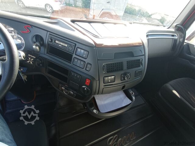 Standardni tegljač DAF XF 530 FT