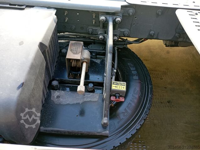 Standardni tegljač DAF XF 530 FT