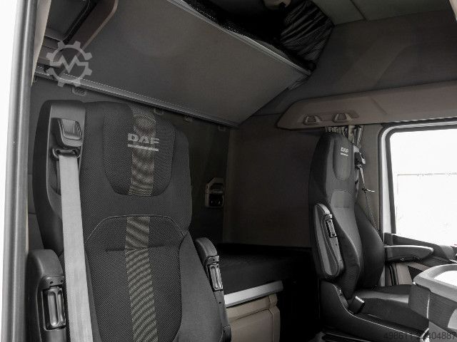 Zapreminski vučni traktor DAF XG 480 FT LOW DECK / MEGA + INTARDER + 2x TANK