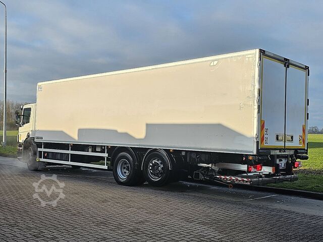 Refrigerated/frozen transport SCANIA P320