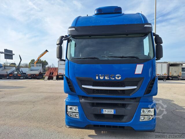 Standard tractor unit Iveco STRALIS AS440S46