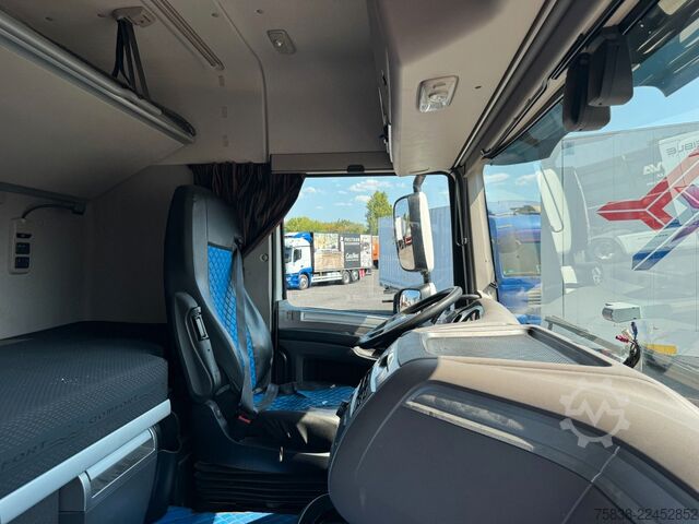 Camião de plataforma DAF XF 480*Palfinger Kran*Lift/Lenkachse*394 TKM*