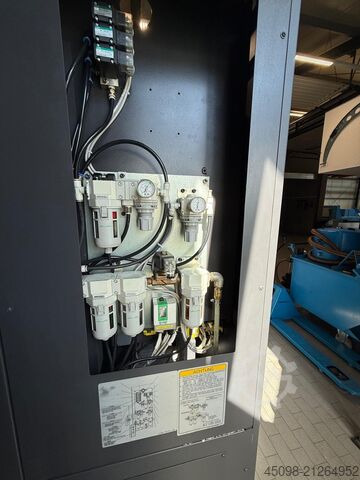 CNC lathe Okuma MULTUS B400II-W 2000