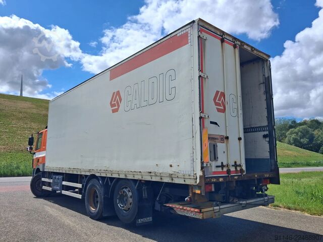 Kuffert DAF CF 85.360 * 6x2  * Euro 4 * 1 x Bed