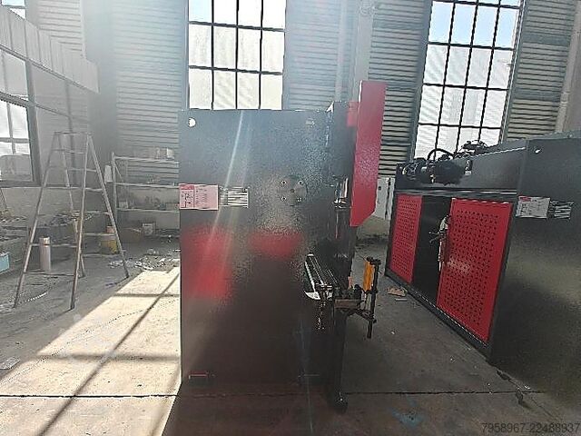 Prasa krawędziowa CNC MTP-3212 80 × 2500 Metal Technics Polska MTP3212 80x2500