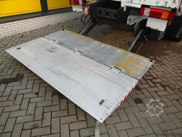 Schuifzeil Mercedes-Benz Axor 1829 + euro 5 + lift + manual