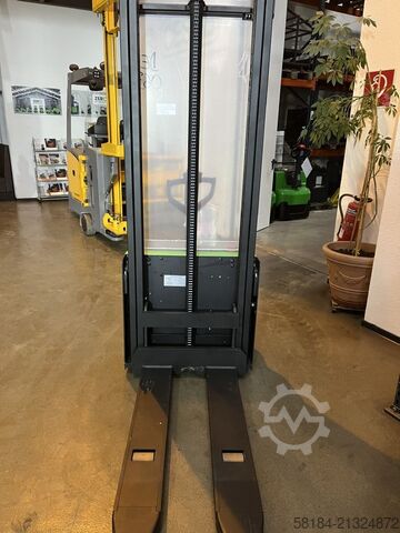 Handmatige stapelaar Cesab S010i