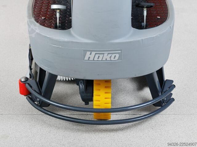 Hako Hakomatic B115 R ΝΕΕΣ ΜΠΑΤΑΡΙΕΣ Hako Hakomatic B115 R TB650 - 2012y - 693h