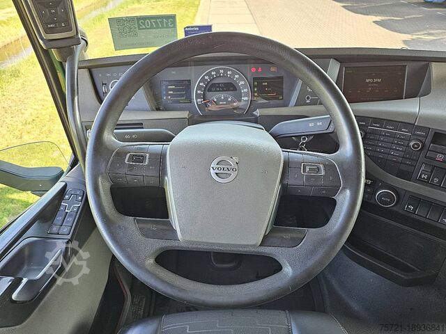 Standard-SZM VOLVO FH 500 6X4 PTO WB390