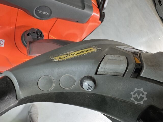 SWE 140 S - with PALLETCHANGER !! TOYOTA SWE 140 S - with PALLETCHANGER !!