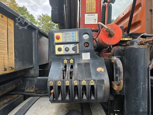 Outro UNIMOG U 500 3-Seiten-Kipper mit Kran PK 9501
