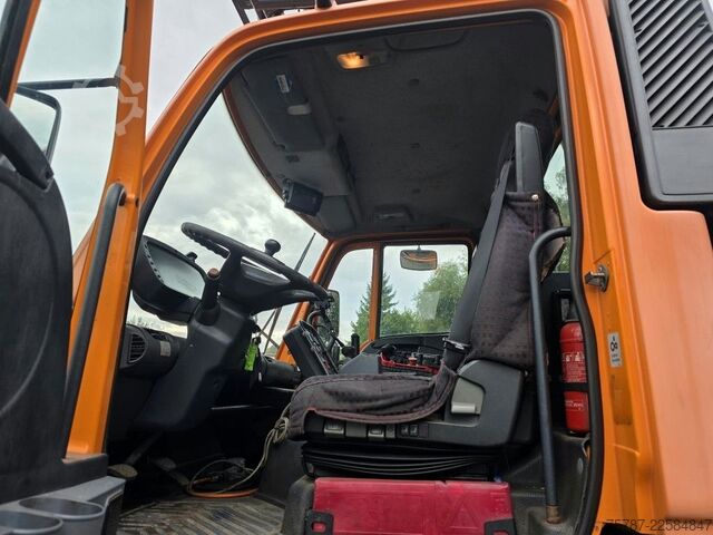 Outro UNIMOG U 500 3-Seiten-Kipper mit Kran PK 9501