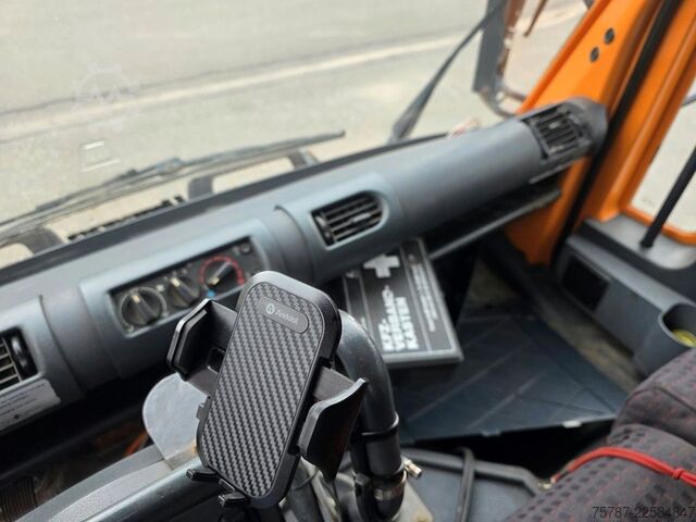 Outro UNIMOG U 500 3-Seiten-Kipper mit Kran PK 9501