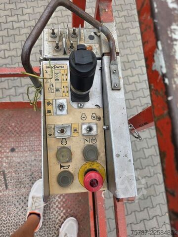 Plataforma de trabalho Skyjack SJ6832RT 4x4 Diesel, neuer Motor!!!