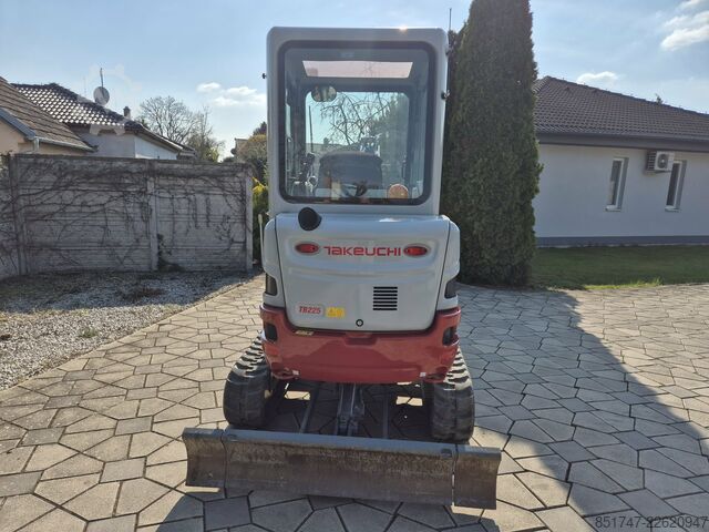 Mini ekskavatör Takeuchi TB 225