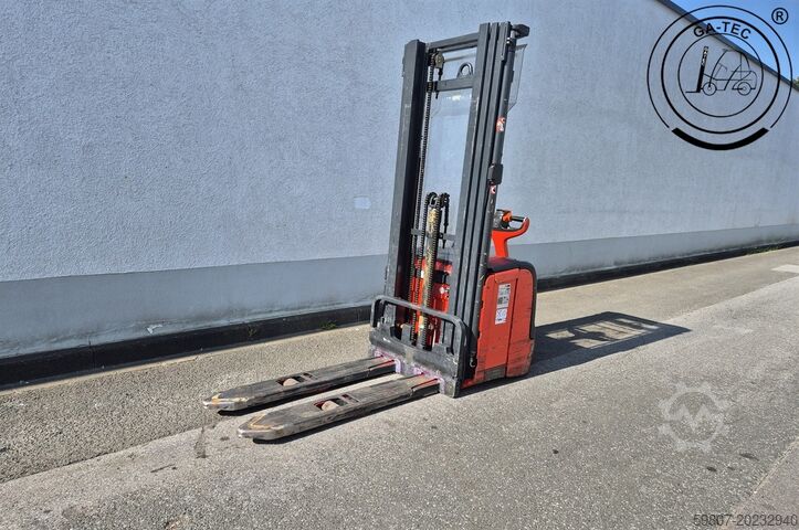 Pallet stacker Linde L14i