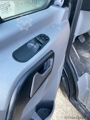 Standardowy ciągnik siodłowy Mercedes-Benz Sprinter 519 CDI 190 PS Schlafkabine LBW