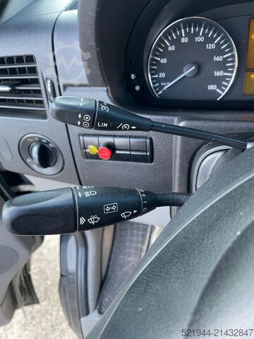 Standardowy ciągnik siodłowy Mercedes-Benz Sprinter 519 CDI 190 PS Schlafkabine LBW