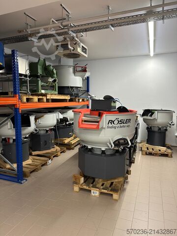 Máquina de acabado vibratorio con cinta transportadora Rösler  Rösler R 470/5500 Förderband