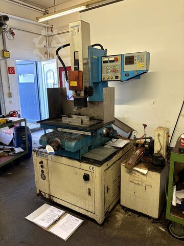 Mașină EDM pentru găurirea orificiilor MADRA BT-2