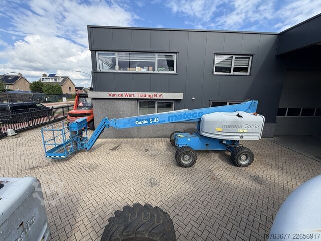 GENIE S-45 teleskoplift / bomlift 4x4 DEUTZ DIESEL 5189 timer 15,7 m arbejdshøjde 2014 GENIE S-45 Telescoop hoogwerker / boomlift  4x4 DEUTZ DIESEL 5189uur 15,7M Werkhoogte 2014