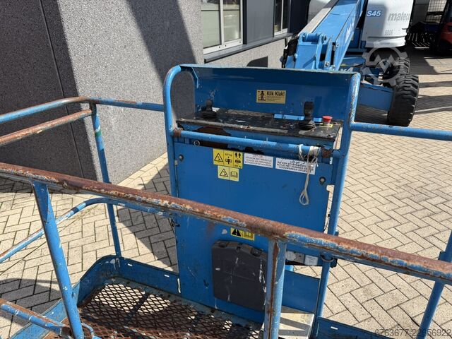GENIE S-45 teleskopbom-lift / bomlift 4x4 DEUTZ DIESEL 5532 timer 15,7 m arbejdshøjde 2014 GENIE S-45 Telescoop hoogwerker / boomlift  4x4 DEUTZ DIESEL 5532uur 15,7M Werkhoogte 2014