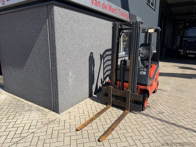 Linde H16T Triplex 470 Friløft / 3. funktion på tavle / VW 1992 / 14.050 timer LPG LINDE H16T Triplo 470 Freelift / 3e functie op bord / VW 1992 / 14.050 uur LPG