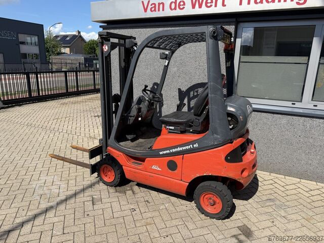 Linde H16T Triplex 470 Friløft / 3. funktion på tavle / VW 1992 / 14.050 timer LPG LINDE H16T Triplo 470 Freelift / 3e functie op bord / VW 1992 / 14.050 uur LPG