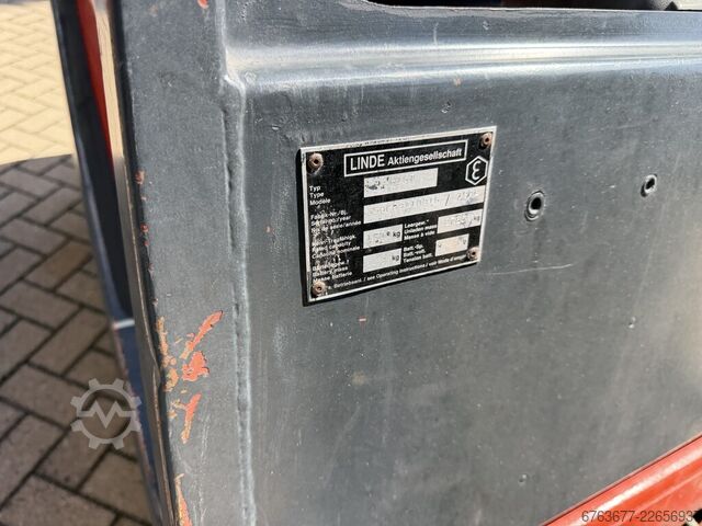 Linde H16T Triplex 470 Friløft / 3. funktion på tavle / VW 1992 / 14.050 timer LPG LINDE H16T Triplo 470 Freelift / 3e functie op bord / VW 1992 / 14.050 uur LPG