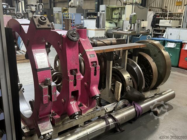 CNC DrehmaschineGeminis Goratu GHT6-1300 Geminis Goratu GHT6-1300 x 6000