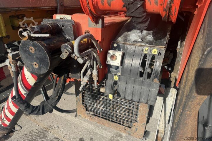 Lastbilsmonterad kran Palfinger PK23002