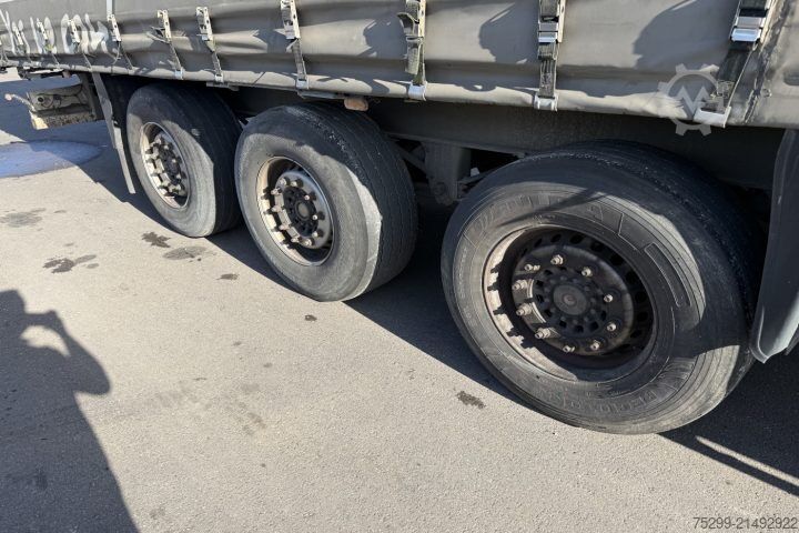 Öppen semitrailer med kapell Schmitz Cargobull S24/27 Plane / Swiss-Vehicle