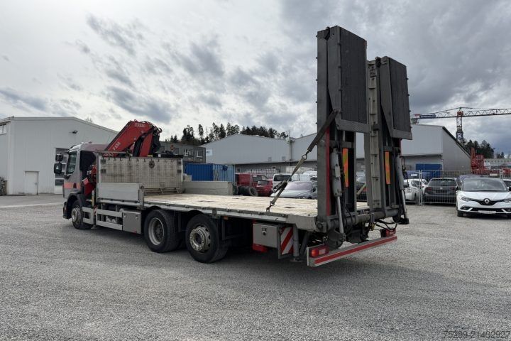 Lastbilsmonterad kran Volvo FE-320 6x2R Fassi 235 5-Fach
