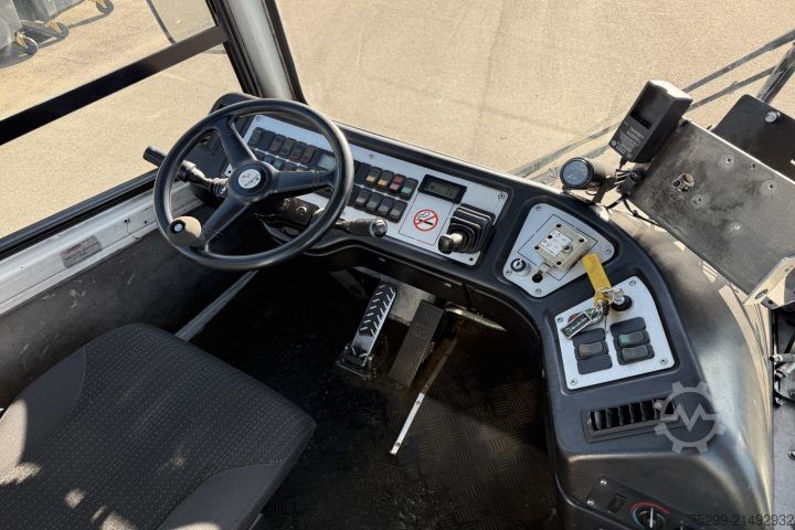 Lastbilchassi  YT222 4x2 Chassis-Kabine / Swiss-Vehicle