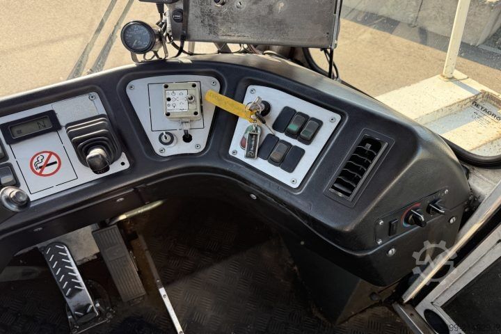 Lastbilchassi  YT222 4x2 Chassis-Kabine / Swiss-Vehicle