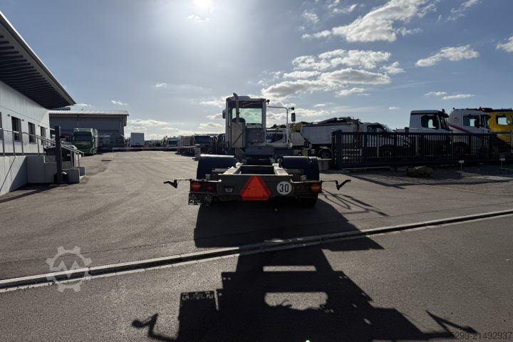 Lastbilchassi  YT222 4x2 Chassis-Kabine / Swiss-Vehicle